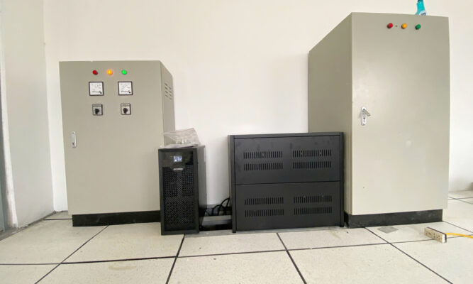 Lắp đặt bộ lưu điện UPS Hyundai HD-15KH3 ở Quãng Ngãi