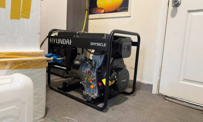 Máy phát điện cho tiệm in ấn quảng cáo