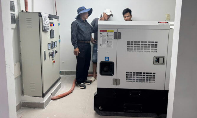 Máy phát điện công nghiệp Huyndai